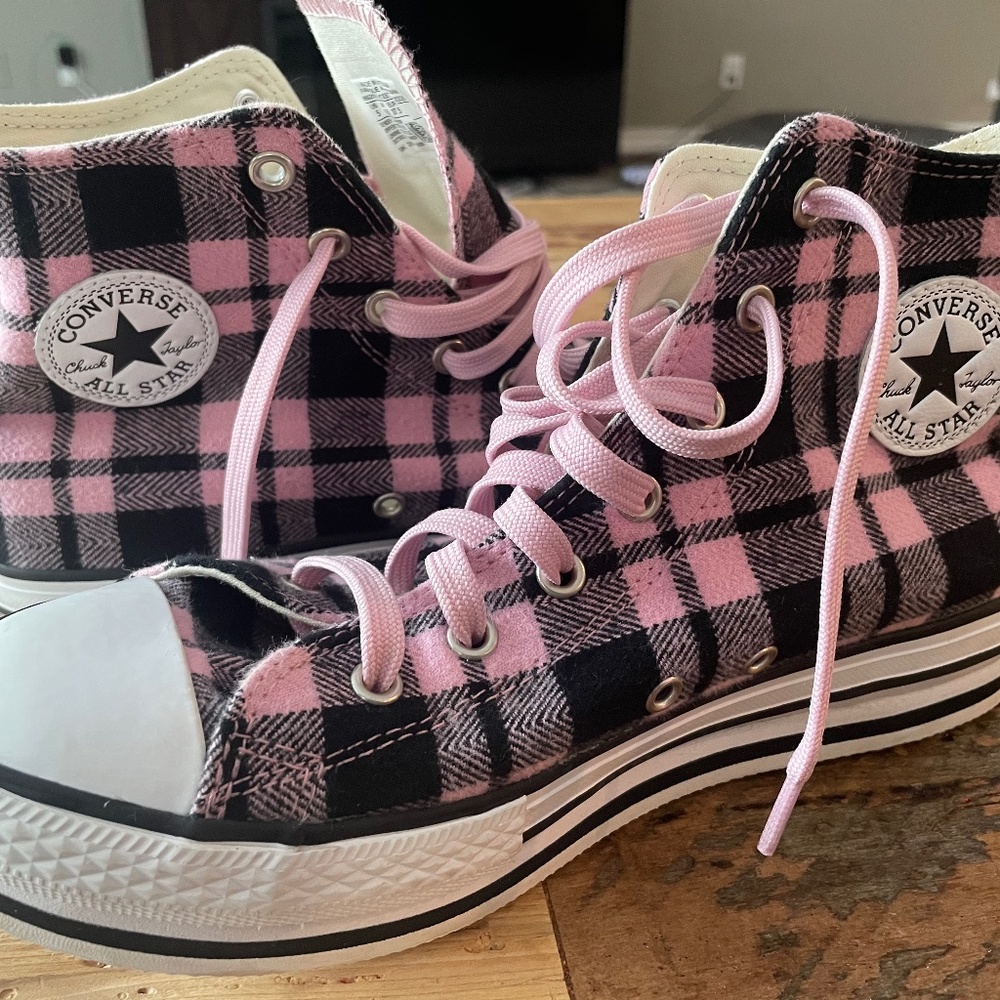 Converse Chuck Taylors Pink Plaid